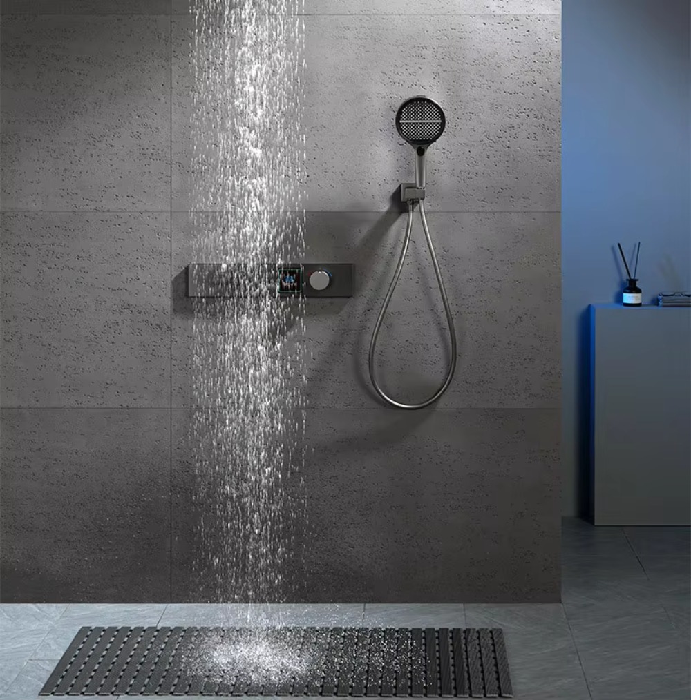 Luxurious Bathroom Spa Rainfal - Spa & Wellness Hotel Diament Ustroń Zdjęcia avaliação e preço